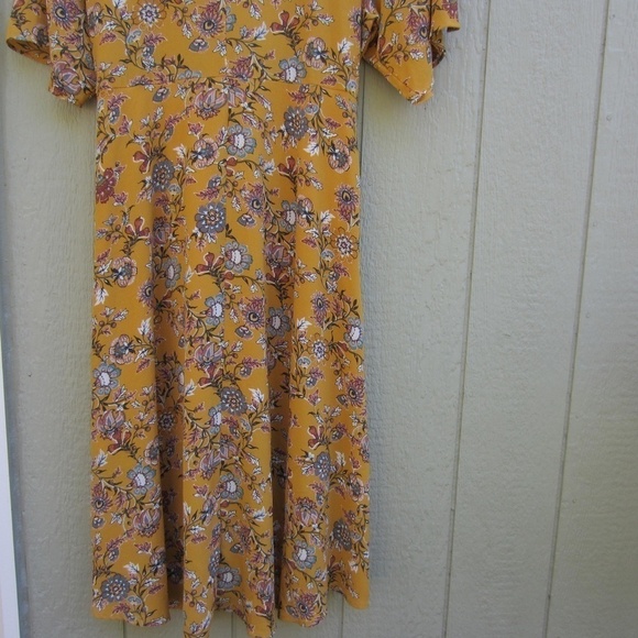 Studio B Dress by Bobeau Angel‎ Sleeve Wrap Womens 2X Yellow  Floral Hi-Lo Hem - Picture 5 of 14